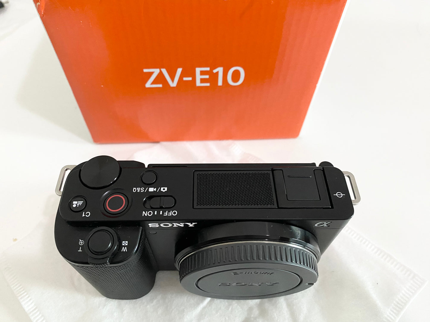 Sony ZV-E10 Mirrorless Camera Body (Black)(Pre-Owned/二手)(Like New/幾乎全新)