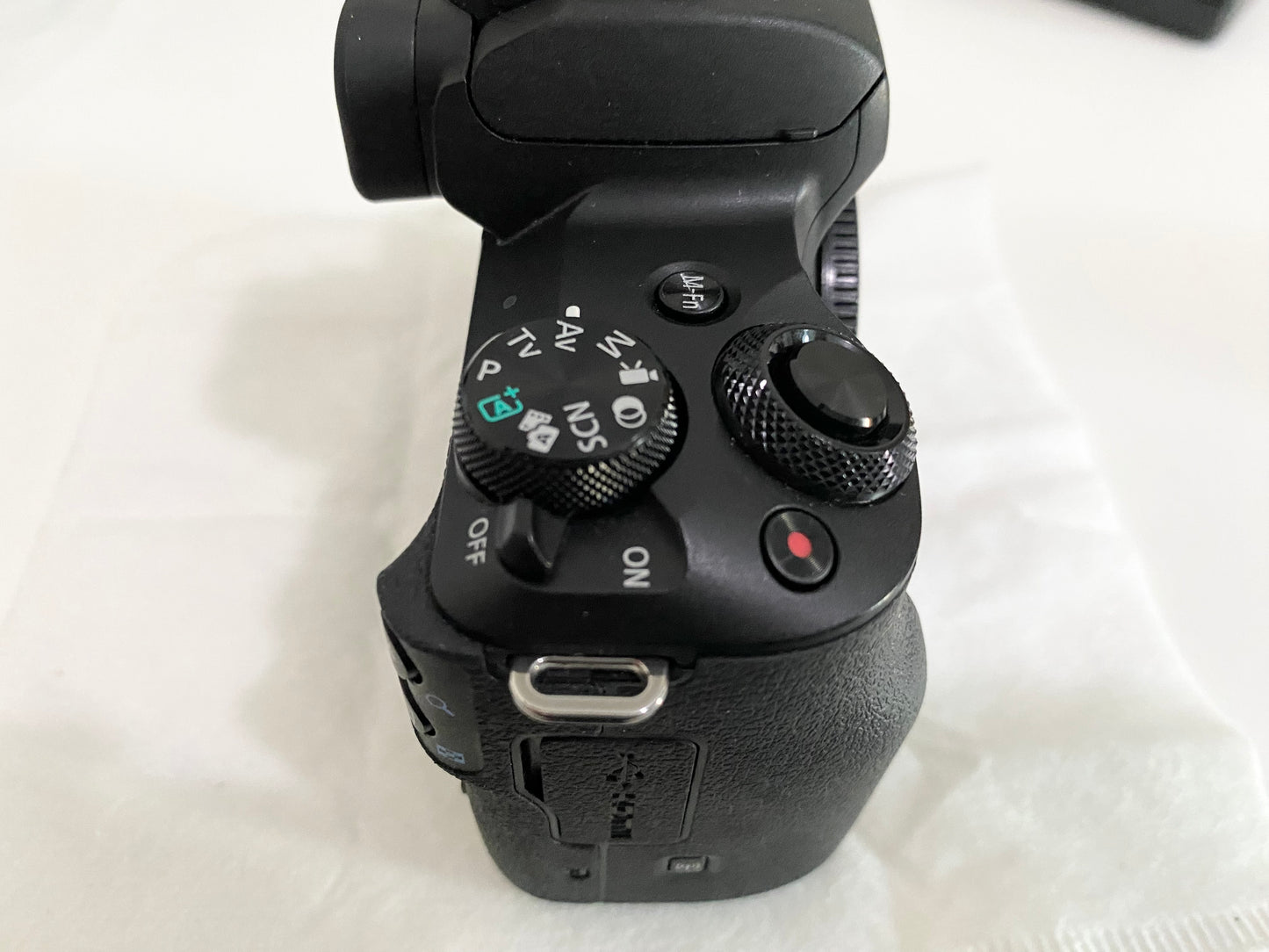 CANON EOS M50  (Body)(Black)(Pre-Owned/二手)(Like New/幾乎全新)