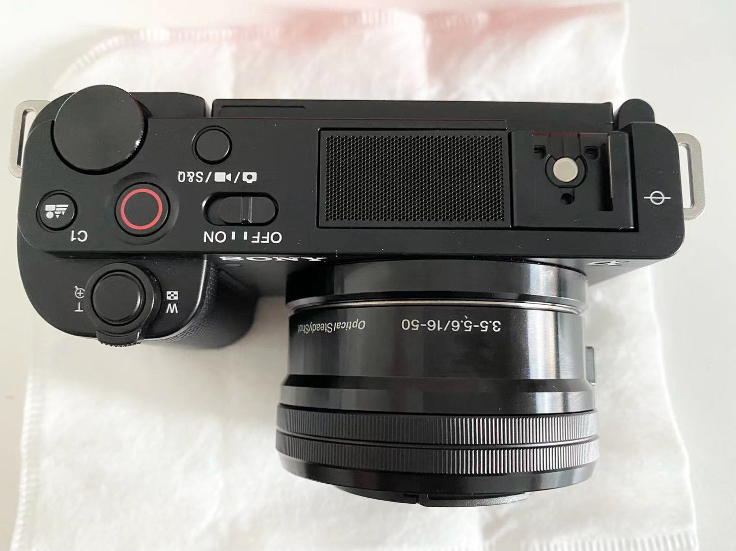 Sony ZV-E10 Mirrorless Camera with 16-50mm Lens (Black)(Pre-Owned/二手)(Like New/幾乎全新)
